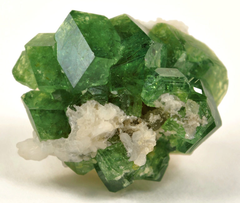 the-5-types-of-garnets-kloiber-jewelers