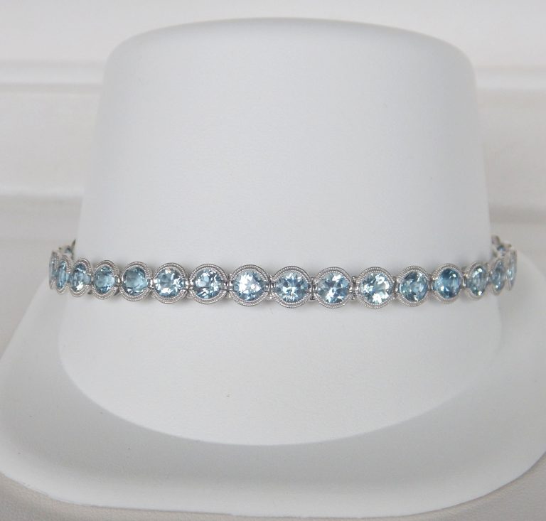 aquamarine-bracelet-768x733