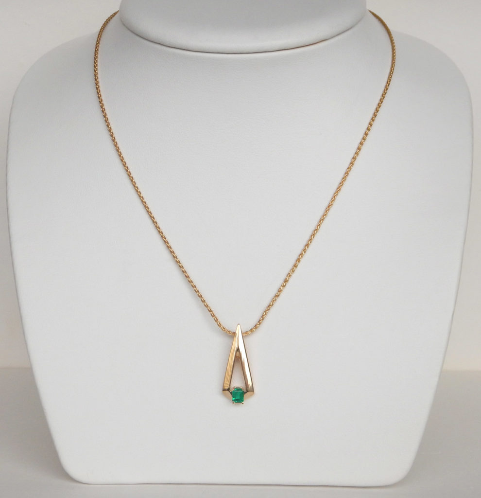 yellow gold contemporary emerald necklace