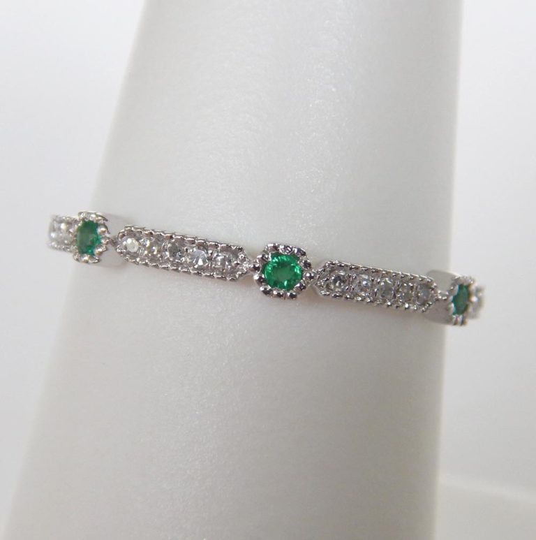 emerald stacking ring