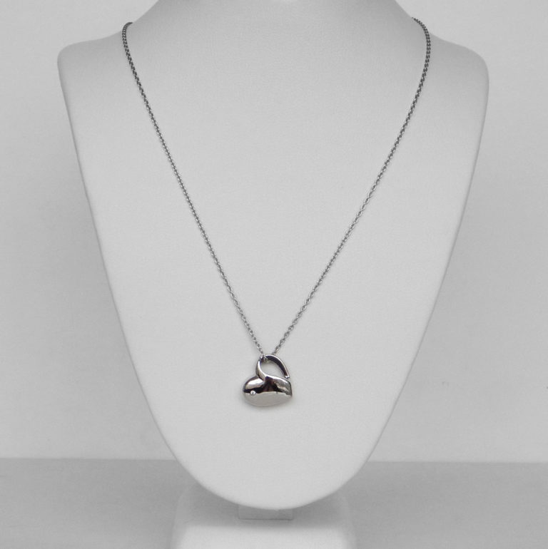 sterling silver diamond heart necklace