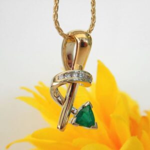 yellow gold contemporary emerald pendant