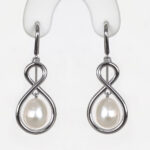 sterling silver open loop pearl earrings