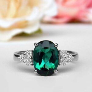 white gold green tourmaline and diamond ring