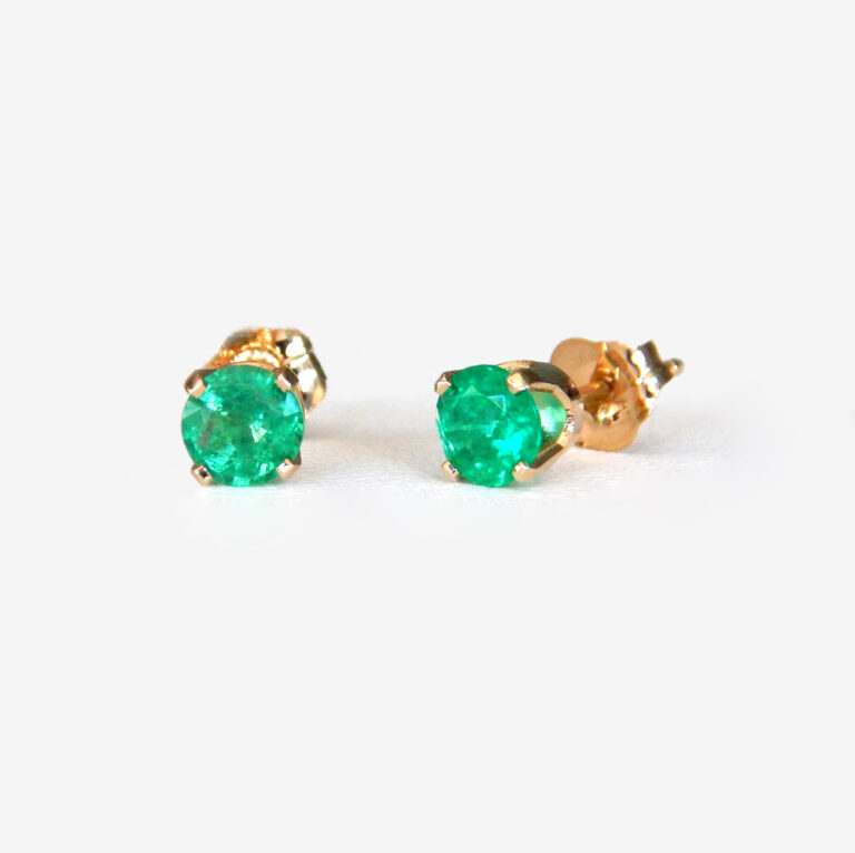Click to view larger size yellow gold 4mm natural emerald stud earrings